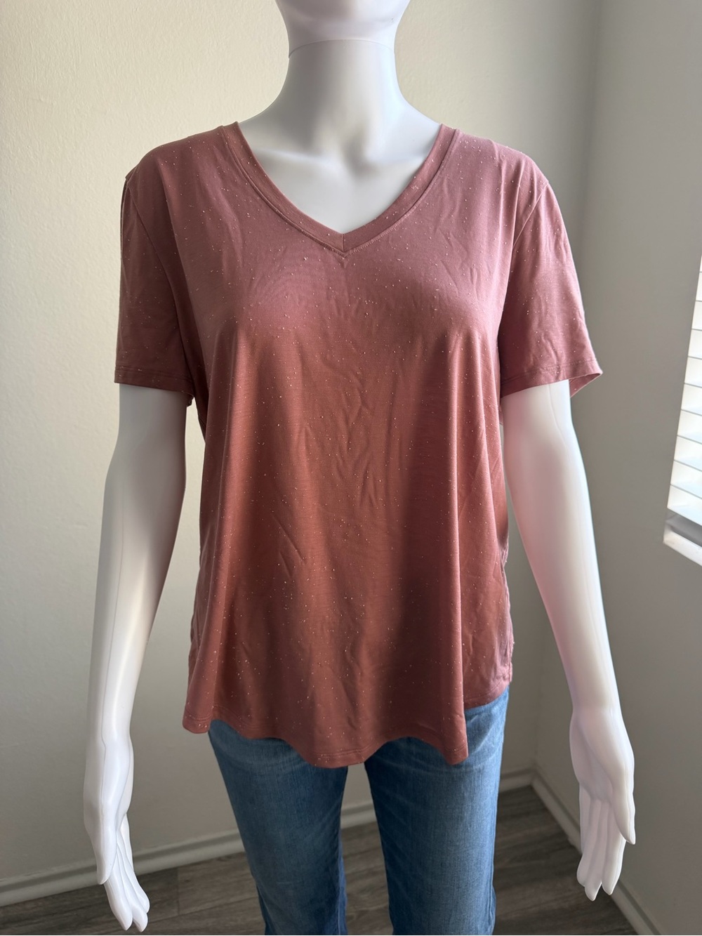 lululemon athletica rose mauve logoed women's top